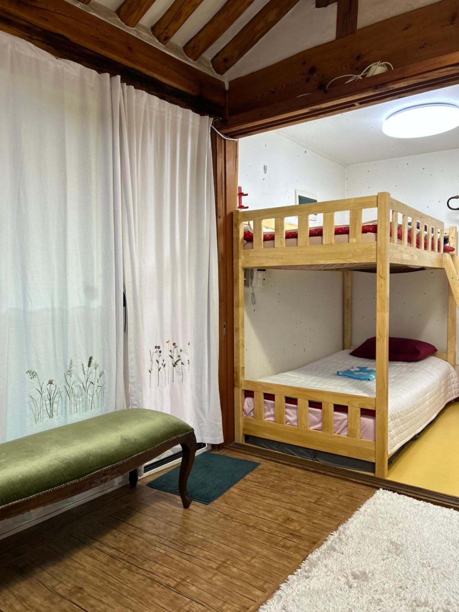 Eugene Hanok Stay Seoul Exterior foto